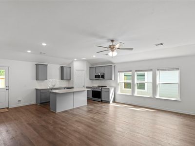 Property at 1880 Redwood Ln, Dayton, TX