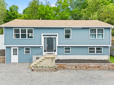 395 Lowell St