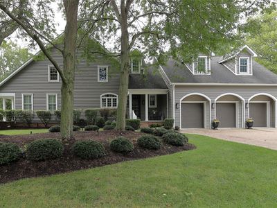 4502 Commodore Dr