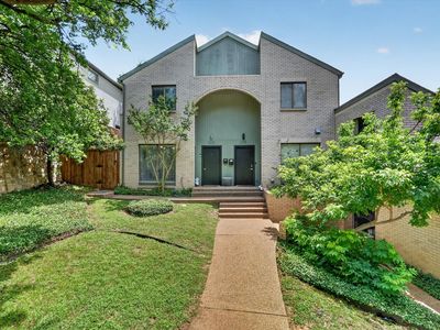 2613 McCart Ave #2613