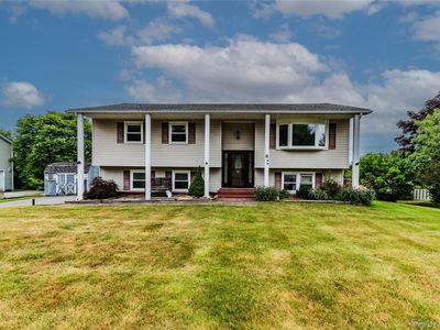 6 Bates Circle