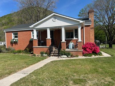 Property at 1030 Anderson St, Glasgow, VA