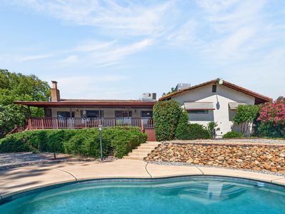 861 Dawson Ct