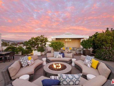 450 N Palm Dr UNIT 507