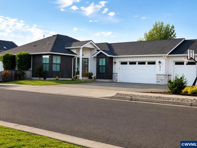 2611 NE Riverstone Loop
