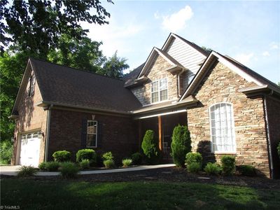 270 Plumstead Ln