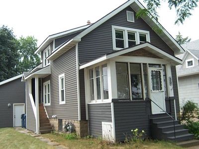 30 W Scott St