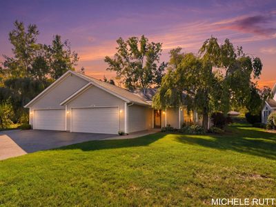 2902 Windswept Ct
