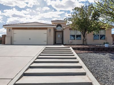 707 Bulb Ct NE