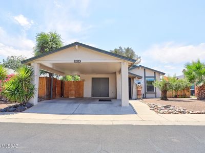 2015 W Brittain Dr