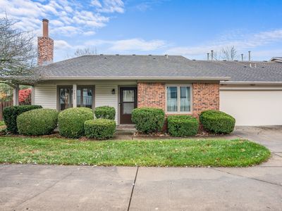 7609 Farm View Cir E