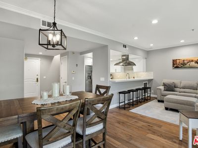 1426 N Laurel Ave APT 110