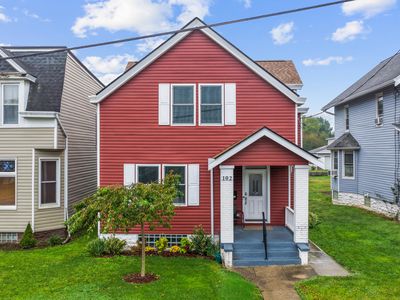 102 W Walnut St