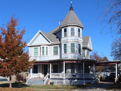 411 W Main St