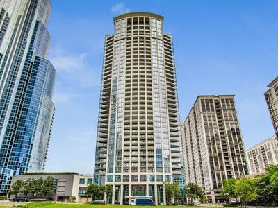 1235 S Prairie Ave APT 505