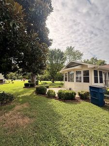313 Hitt Ln