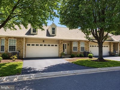 1497 Country Club Dr