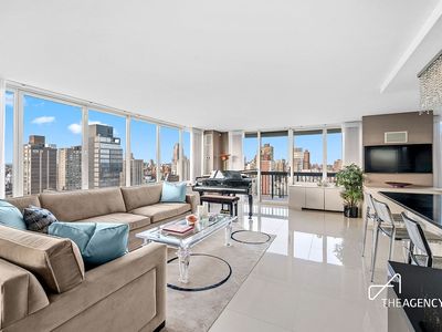 422 E 72nd St APT 30E