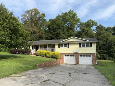 1902 Mountain Brook Dr