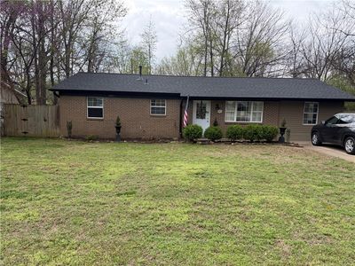2405 Dogwood Pl