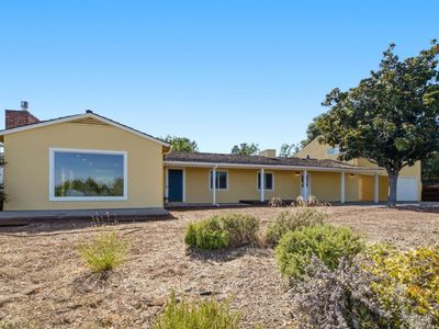 25900 Vinedo Ln