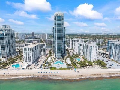 3101 S Ocean Dr APT 2705