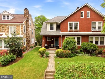 303 Price St