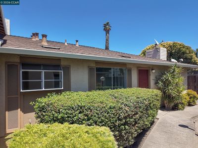 2579 El Portal Dr APT A