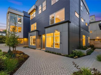5011 Fauntleroy Way SW Unit A