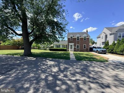 Property at 216 1st Ave, Broomall, PA