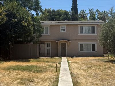 324 W 22nd St