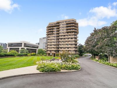 25 Rockledge Avenue #801
