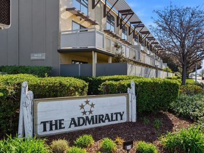 1214 Admiralty Ln