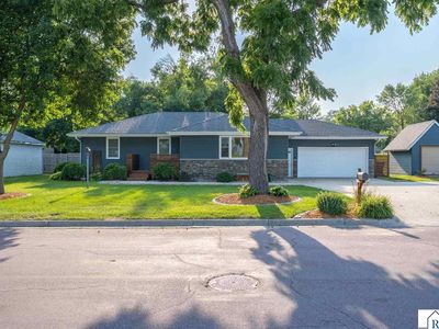 Property at 914 N 5th St, Saint Peter, MN