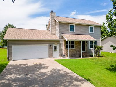 5862 Winterset Dr