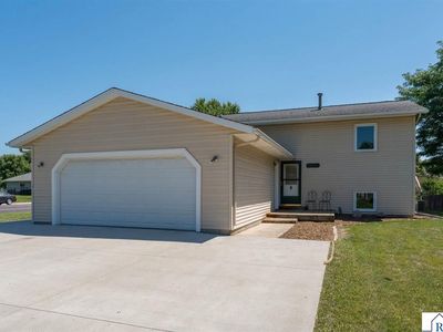 1655 Valley View Dr