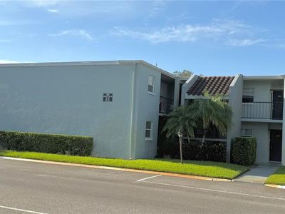 2830 SOMERSET PARK DRIVE #202