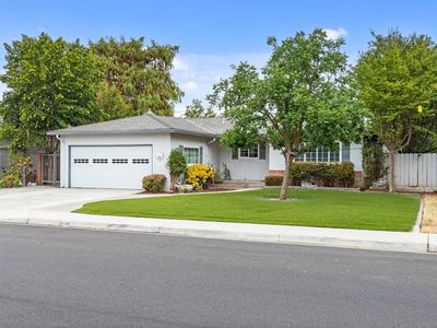 2105 Zinfandel Ln