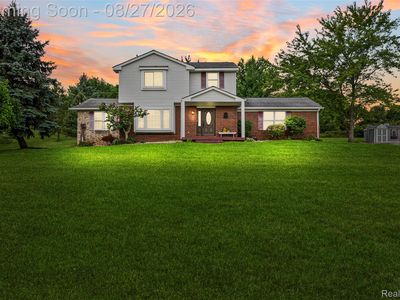 795 Vivian Ln