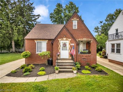 7611 Wainstead Dr