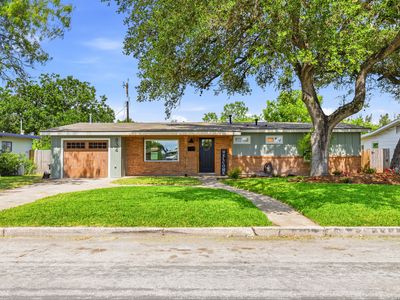 834 Chevy Chase