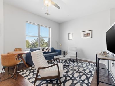 1700 Belcourt Ave #303