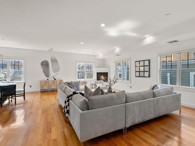 345 W Broadway Suite 9