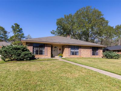 204 Briarwood Dr