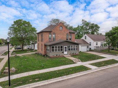 403 Pine St S