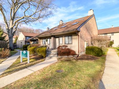 2437 Bedford Street #H4