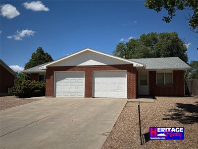 Property at 2011 Crestway Dr, Garden City, KS
