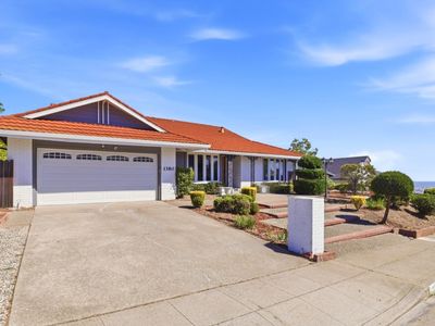 1380 Manzanita Dr
