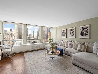 330 E 33rd St APT 18K