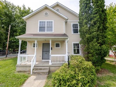 1404 Lakeview Rd